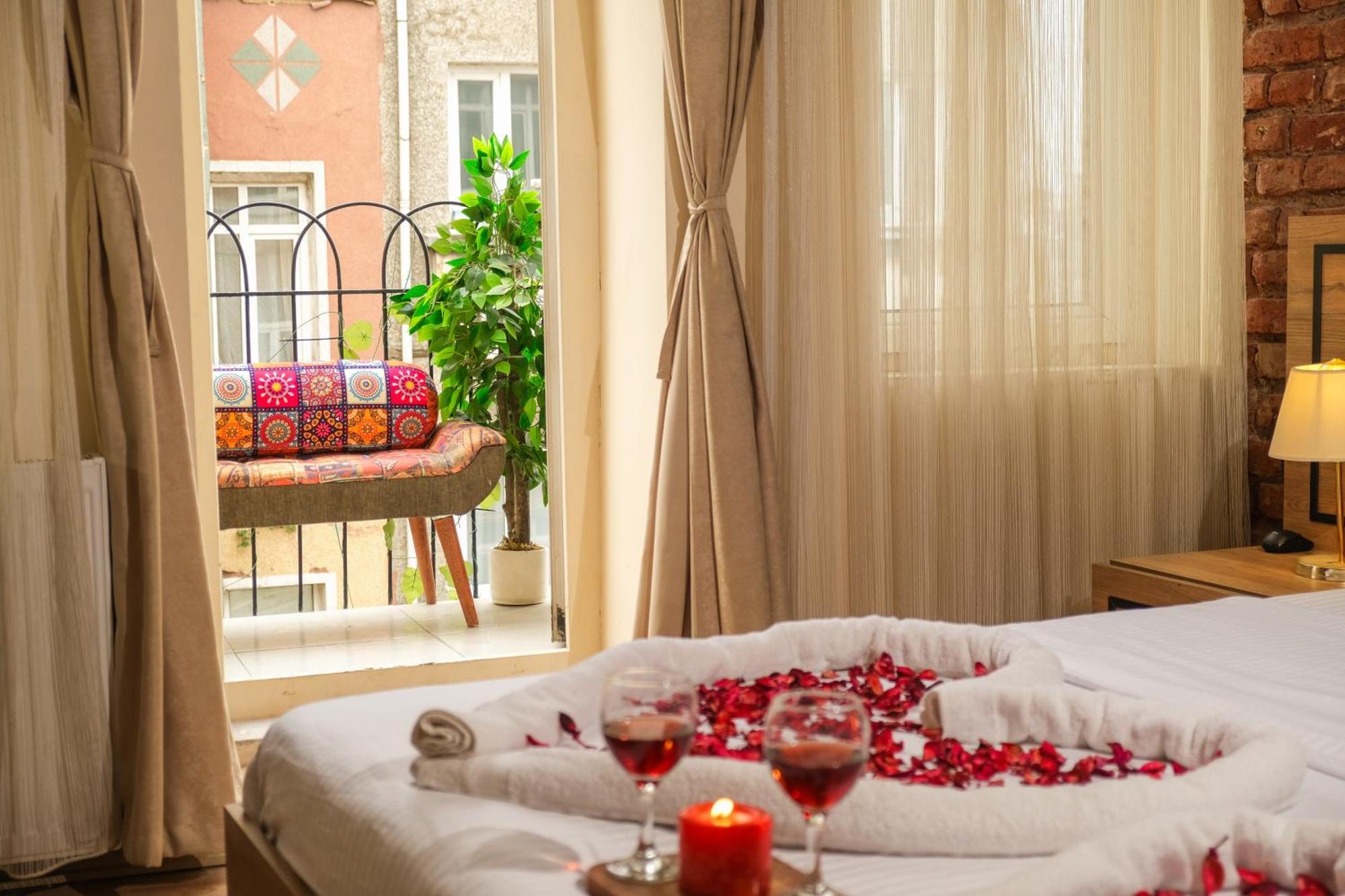 Taksim Nikea Suites 80 Истанбул Екстериор снимка